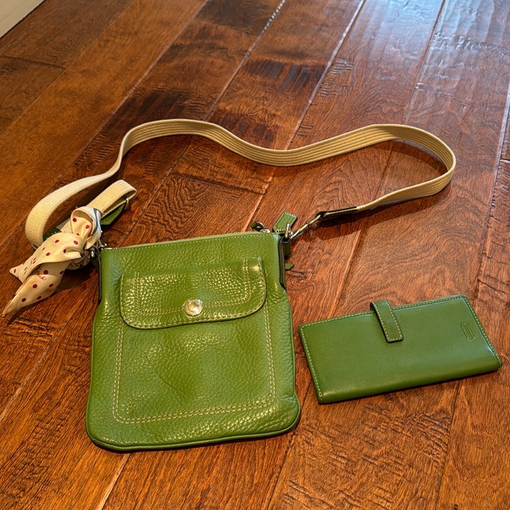 Green Coach leather cross body with matching leather wallet